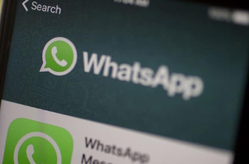 हे फीचर केवळ वेळ वाचवत नाही तर व्हॉइस मेसेज ऐकणे शक्य नसलेल्या अनेक परिस्थितींमध्ये देखील उपयुक्त ठरते. अशा प्रकारे, व्हॉट्सअॅपचे व्हॉइस मेसेज ट्रान्सक्रिप्शन फीचर यूझर्ससाठी एक स्मार्ट आणि प्रायव्हसी-फ्रेंडली पर्याय म्हणून उदयास आले आहे.