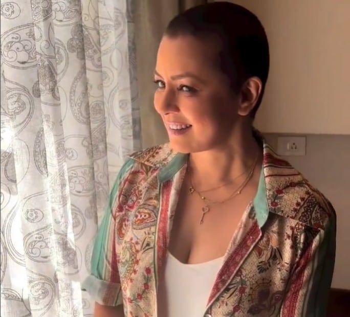 तिला अजिबात कल्पना नव्हती की तिला ब्रेस्ट कॅन्सर आहे. तिने सांगितले की, कॅन्सर हा असा आजार आहे, जो तुम्ही स्वतः लवकर ओळखू शकत नाही. तो केवळ चाचण्यांमधूनच समजू शकतो. या अनुभवानंतर महिमा चौधरीने भारतातील सर्व महिलांना एक कळकळीचे आवाहन केले आहे.