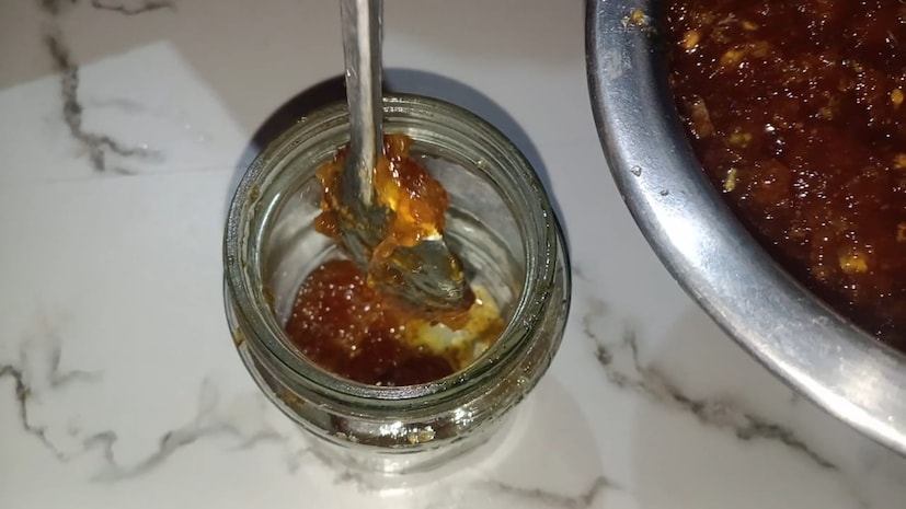 Disclaimer : या बातमीत दिलेली माहिती आणि आरोग्याशी संबंधित सल्ला तज्ञांशी झालेल्या संभाषणांवर आधारित आहे. ही सामान्य माहिती आहे, वैयक्तिक सल्ला नाही. म्हणून, डॉक्टरांचा सल्ला घेतल्यानंतरच काहीही वापरा. त्याच्या वापरामुळे होणाऱ्या कोणत्याही नुकसानासाठी लोकल-18 जबाबदार राहणार नाही. 