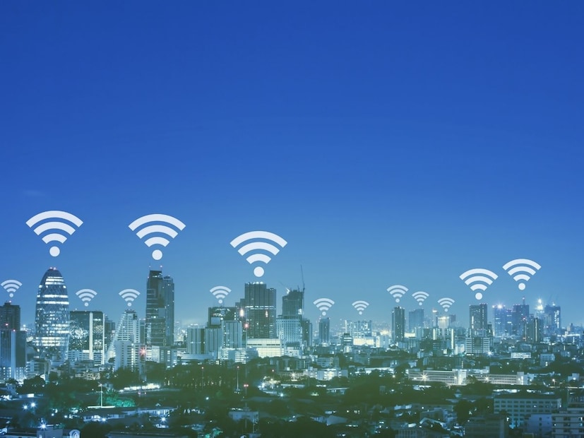 ही संपूर्ण प्रक्रिया फक्त काही सेकंदांत पूर्ण होते. म्हणूनच, योग्य पासवर्ड, चांगला सिग्नल आणि कार्यरत राउटर असेल तर इंटरनेट सहज चालू होतं.