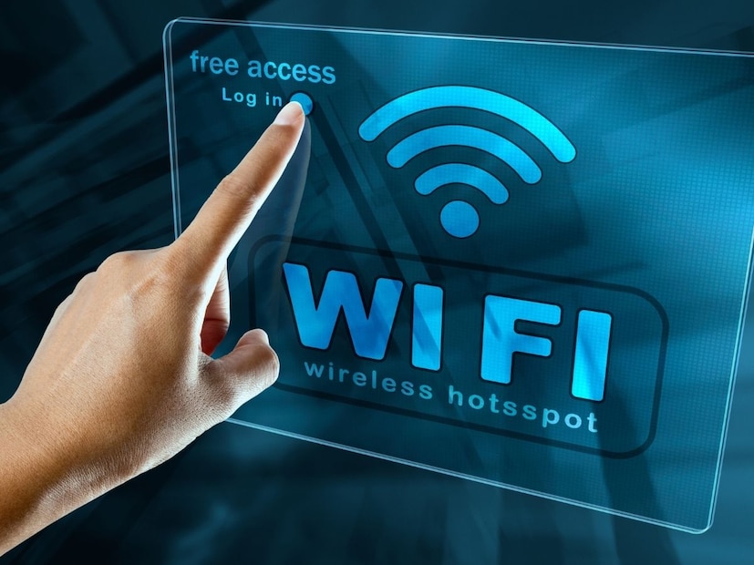 पण कसं काय ना? वायफाय पासवर्ड टाकताच इंटरनेट कसा काय सुरू होतं. या काही सेकंदांत नेमकं काय घडतं? याचा तुम्ही विचार केला आहे का?