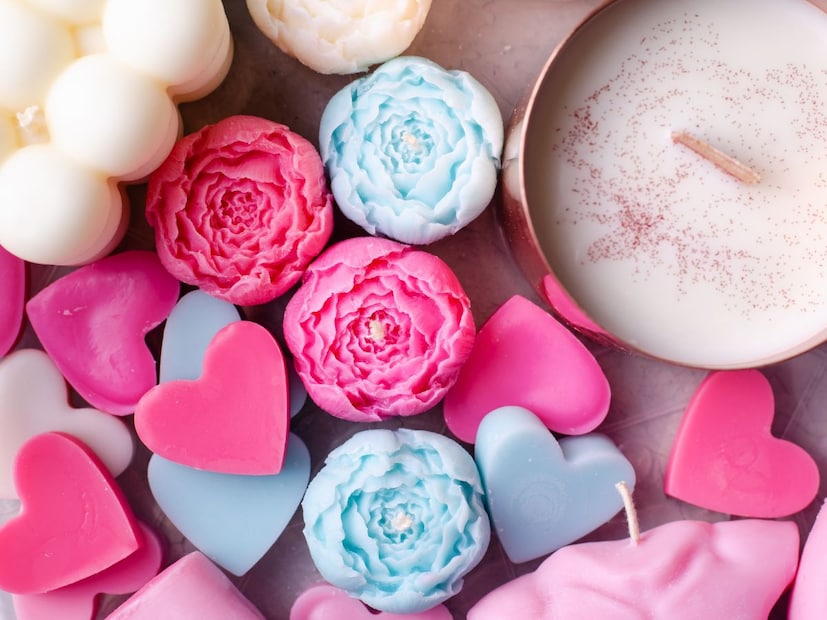 बेंझिनला कर्करोगकारक वायू मानले जाते, ज्यामुळे ल्युकेमिया आणि ब्लड कॅन्सर सारख्या कॅन्सरचा धोका वाढू शकतो. बेंझिनचा मोठा भाग धूम्रपानातून शरीरात जात असला, तरी मेणबत्तीतून निघणारे त्याचे कण देखील हानिकारक असतात.