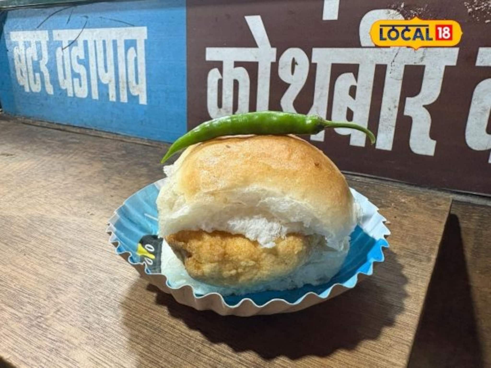 Famous vadapav Mumbai : 35 वर्षांपासून जपलाय चवीचा वारसा, मुंबईतील प्रसिद्ध वडापाव, 20 रुपयांत मन होईल तृप्त, Video