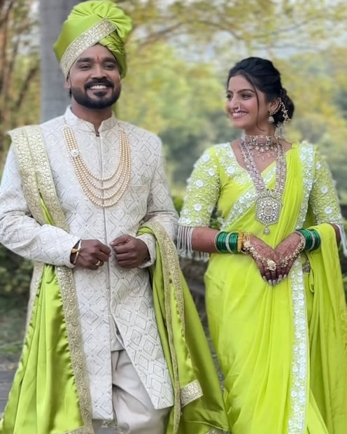 2 वर्षांआधी कोमलच्या वाढदिवशी गोकुळने तिला लग्नाची मागणी घातली. त्यानंतर तिने लग्नाला होकार दिला आणि आता दोघेही लग्नबंधनात अडकले आहेत.