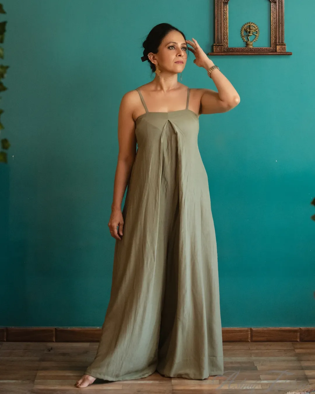 ऐश्वर्या अनेक फोटोशूट करत असतात. त्यातील त्यांचं हे बेस्ट फोटोशूट. सध्याच्या तरुण अभिनेत्रींनाही त्या मागे टाकतात. त्यांचा फिटनेस आणि सौंदर्य या दोन्हीमुळे त्यांचा हा लुक अत्यंत सुंदर झाला आहे.  