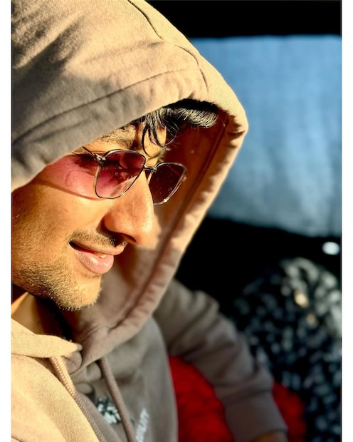 परशाला घरचं जेवण आवडतं. आकाश प्रसिद्धीपासून दूर असतो तेव्हा त्याचं गावाकडचं आयुष्य एन्जॉय करतो. छान जेवण आणि फिटनेसवर लक्ष देतो. आकाशला ट्रेकिंगची आवड आहे. तो महाराष्ट्रातल्या अनेक गड किल्ल्यावर ट्रेकिंग करताना दिसतो. त्याने अनेक ठिकाणचे फोटो शेअर केलेत. 