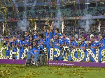 'माझ्या हिरोला कधी भेटणार...', अरुंधती रेड्डीने आईबद्दल PM मोदींना काय सांगितलं? 'माझ्या हिरोला कधी भेटणार...', अरुंधती रेड्डीने आईबद्दल PM मोदींना काय सांगितलं?