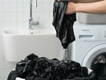 black cloth washing