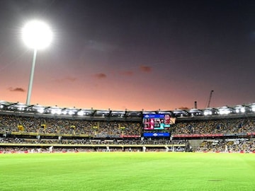 'स्टेडियम ताबडतोब खाली करा...', ब्रिस्बेनमध्ये अलर्ट, भारत-ऑस्ट्रेलिया T20 मध्येच थांबवली! 'स्टेडियम ताबडतोब खाली करा...', ब्रिस्बेनमध्ये अलर्ट, भारत-ऑस्ट्रेलिया T20 मध्येच थांबवली!