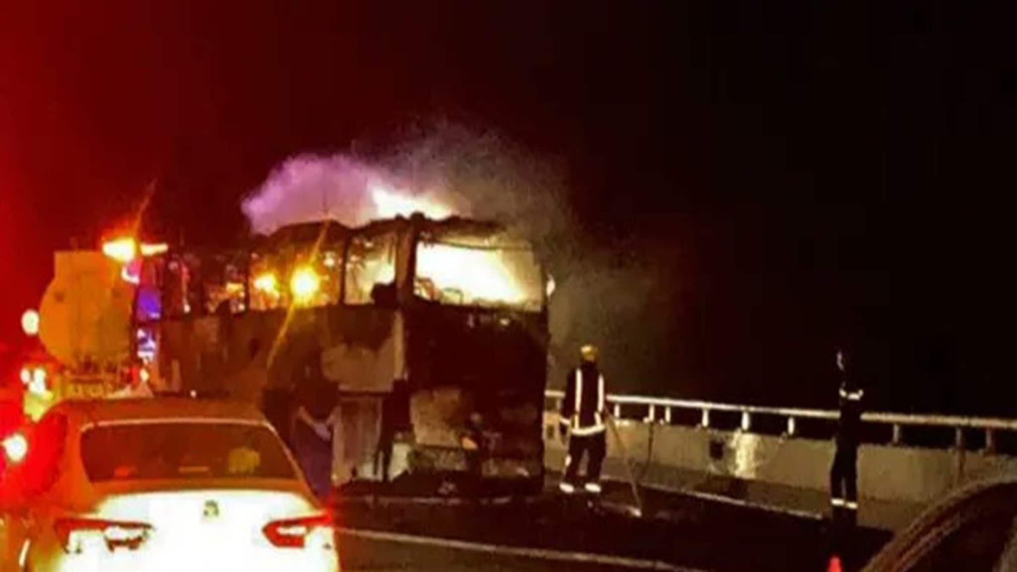 Bus Accident: डिझेल टँकरला भीषण धडक, अख्खी बस पेटली, सौदीत 42 भारतीयांच्या मृत्यूची भीती; नेमकं काय घडलं?