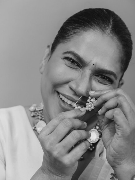 'सैराट', 'फँड्री', 'झुंड', 'लापता लेडीज' सारख्या दर्जेदार सिनेमातून प्रेक्षकांच्या मनावर राज्य करणारी मराठमोळी अभिनेत्री छाया कदम. त्यांनी केलेल्या सिनेमाची, त्यांच्या अभिनयाने राष्ट्रीय आणि आंतरराष्ट्रीय पातळीवर दखल घेण्यात आली आहे. 