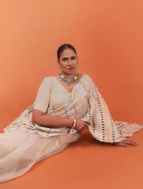 छाया कदम यांच्या गावच्या देवीच्या जत्रेचे व्हिडीओ सोशल मीडियावर व्हायरल झाले आहेत. हे व्हिडीओ पाहिल्यानंतर छाया कदम यांचं गाण नक्की कोणतं असा प्रश्न सगळ्यांना पडला आहे. 