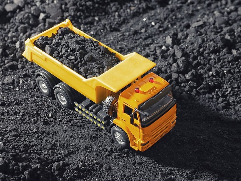 अशा प्रकारे, जेव्हा 'ब्लॅक गोल्ड' म्हणजेच कोळसा उत्पादनाचा विचार केला जातो, तेव्हा झारखंड हे राज्य भारतामध्ये सर्वात मोठे उत्पादक म्हणून उदयास येते.