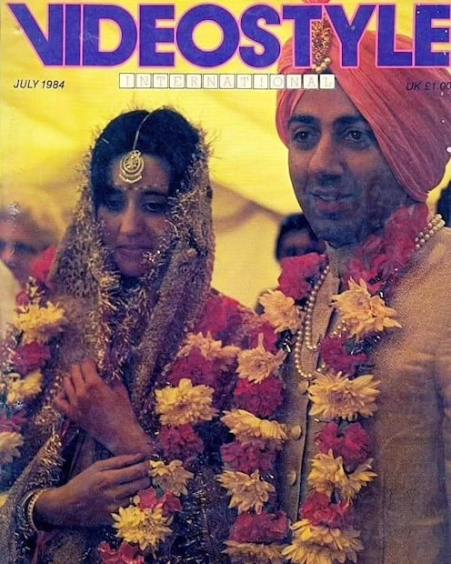 सनी देओलची पत्नी पूजा देओल (मूळ नाव लिंडा देओल) यांचा जन्म २१ सप्टेंबर १९५७ रोजी लंडनमध्ये झाला. नवभारत टाईम्सच्या एका रिपोर्टनुसार, पूजा देओलच्या कुटुंबाचे मूळ ब्रिटिश राजघराण्याशी जोडलेले आहे. त्यांची आई, जून सारा, या ब्रिटिश रॉयल फॅमिलीशी संबंधित होत्या. जून सारा यांनी 'ट्यूडर होल्डिंग्ज लिमिटेड'मध्ये सचिव म्हणूनही काम केले आहे.