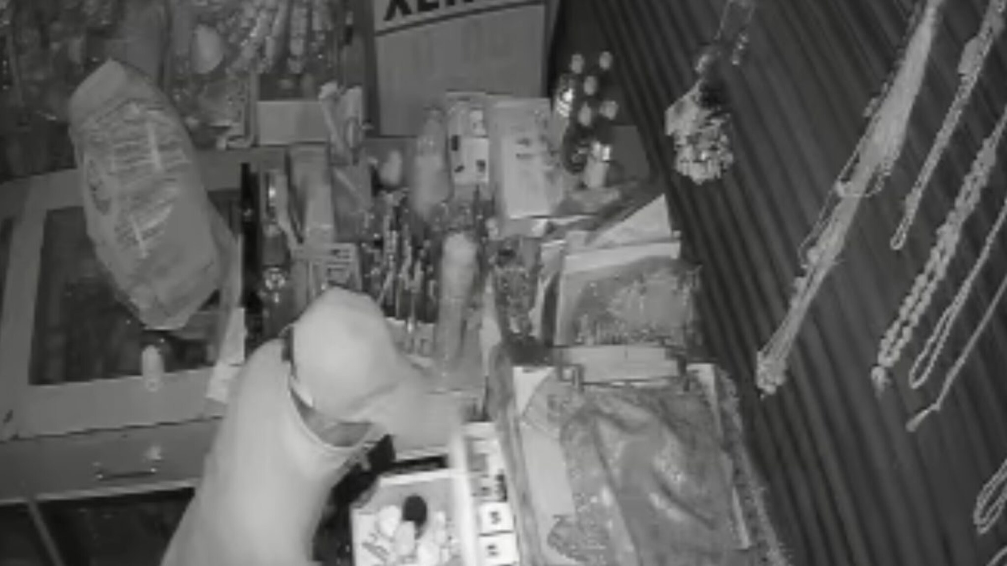 Dombivli: डोंबिवलीत 'रात्रीस खेळ चाले', एकाच भागात लागोपाठ 4 घटना, दुकानादारांमध्ये घबराट