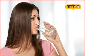 हिवाळ्यात पाणी पिताना तुम्हीही करता ही चूक, आरोग्याला धोका, डॉक्टरांनी केलं...