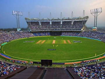 चार वर्षांनी पुण्यात आयपीएलचा थरार, गहुंजे स्टेडियमसाठी दोन टीममध्ये मारामारी! कुणाचं डील फायनल होणार?