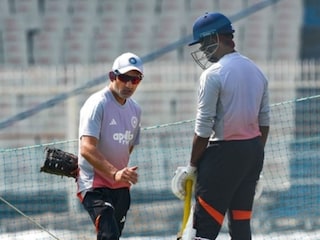 आफ्रिकेच्या स्पिनरसाठी गंभीरचं नवीन 'टेकनिक', टीम इंडियाच्या 2 खेळाडूंना स्पेशल टास्क! आफ्रिकेच्या स्पिनरसाठी गंभीरचं नवीन 'टेकनिक', टीम इंडियाच्या 2 खेळाडूंना स्पेशल टास्क!