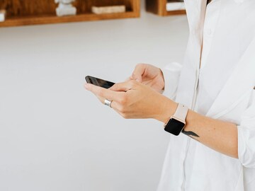 Mobile म्हणजे फोन नाही, 99 टक्के लोकांना याबद्दल चुकीचा समज Mobile म्हणजे फोन नाही, 99 टक्के लोकांना याबद्दल चुकीचा समज