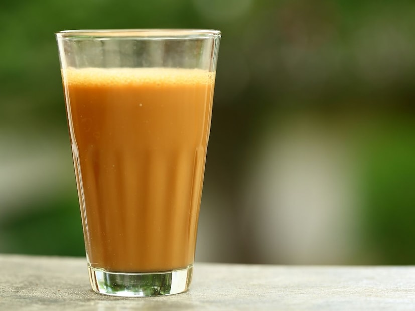 बहुतांश भारतीयांची सकाळी न चुकता केली जाणारी गोष्ट म्हणजे चहा. अनेकांच्या दिवसाची सुरुवातच 