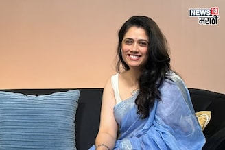 निळ्या साडीतील फोटो व्हायरल गिरीजाची पहिली रिअ‍ॅक्शन,म्हणाली,'हा फक्त ट्रेंड...'