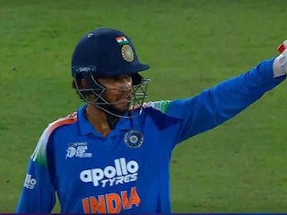 वैभव फेल, पण दुबेचा धमाका... टीम इंडिया आशिया कपच्या सेमी फायनलमध्ये, कुणाशी भिडणार? वैभव फेल, पण दुबेचा धमाका... टीम इंडिया आशिया कपच्या सेमी फायनलमध्ये, कुणाशी भिडणार?