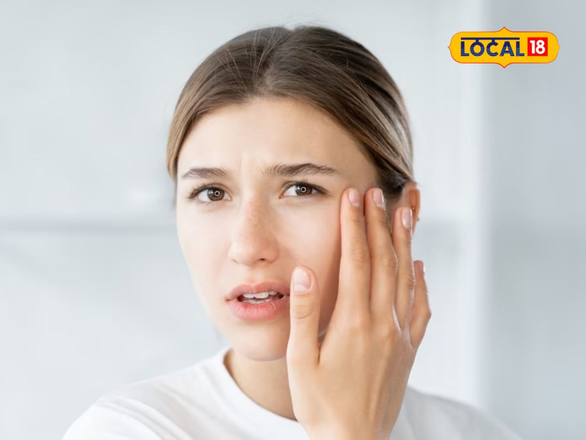 Health Tips : हिवाळ्यात त्वचा कोरडी पडते? खोबऱ्याचं नाही तर 'या' तेलाचा करा असा वापर, राहील तजेलदार!