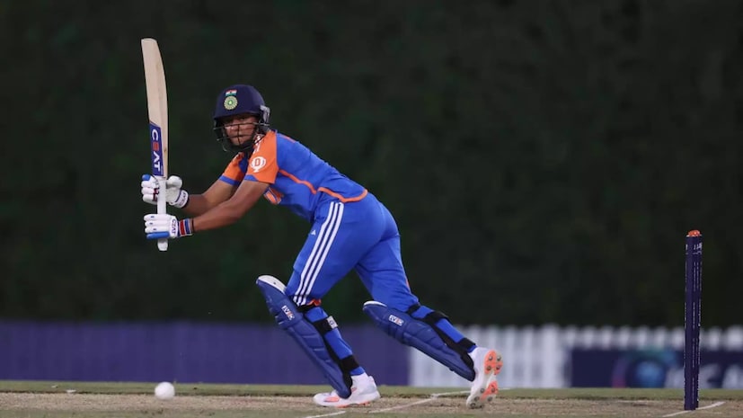 भारतीय कर्णधार हरमनप्रीत कौरची कुंडली अब्जावधीत एक आहे. तिचा ग्रह प्लूटो शून्य अंशावर आहे, जे दर 240 वर्षांनी एकदा घडते. ही इतिहास घडवणाऱ्या लोकांची कुंडली आहे. मी म्हणत आहे की भारताला जिंकण्याची 90% शक्यता आहे.