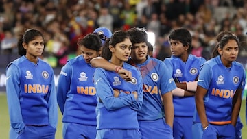 महिला टीम इंडियाला जाणून घ्यायचंय मोदीजींच्या स्किन केअरच सिक्रेट! महिला टीम इंडियाला जाणून घ्यायचंय मोदीजींच्या स्किन केअरच सिक्रेट!