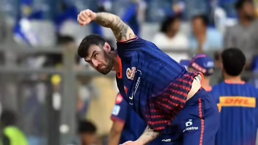 रीझ टॉपली: इंग्लंडचा वेगवान गोलंदाज रीस टॉपलीला आयपीएल 2025 मध्ये मुंबई इंडियन्सने एक सामना खेळण्याची संधी दिली होती. पंजाब किंग्जविरुद्धच्या क्वालिफायर 2 मध्ये त्याने तीन षटकांत 40 धावा दिल्या. तो बराच काळ आंतरराष्ट्रीय क्रिकेटपासून दूर आहे.