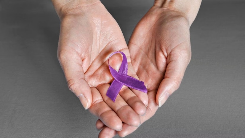 तथापि, उपचार, प्रबळ इच्छाशक्ती आणि निरोगी जीवनशैलीद्वारे कर्करोगावर मात करणाऱ्या आणि आज चांगले जीवन जगणाऱ्या लोकांची एक मोठी यादी आहे. या यादीत क्रिकेटपटू युवराज सिंग, सोनाली बेंद्रे, महिला चौधरी आणि अभिनेत्री मनीषा कोइराला यांचा समावेश आहे.