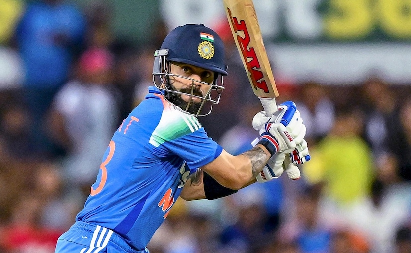 साऊथ आफ्रिकेने 3 ओव्हरमधेच 2 विकेट गमावल्या असून हा सामना रोमांचक होणार यात काही शंका नाही. असं असताना भारताच्या स्टार प्लेयरने देखील सर्वांची मन जिंकली आहेत. विराट कोहलीने तब्बल 102 चेंडूत त्याची साऊथ आफ्रिकेविरुद्ध सहावी सेंचुरी पूर्ण केली आहे.