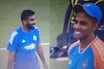 VIDEO : 'तु पुन्हा हरलास'! 4 टॉस हरल्यानंतर बुमराहने कॅप्टन सूर्याची घेतली फिरकी