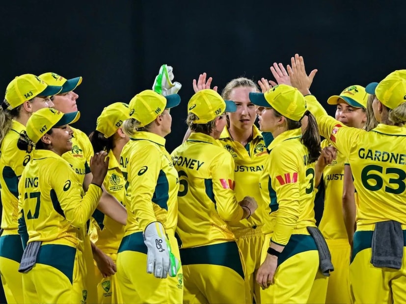 उपांत्य फेरीत पराभूत झालेल्या ऑस्ट्रेलिया आणि इंग्लंड या दोन्ही संघांना 1.12 दशलक्ष डॉलर्स (अंदाजे 9.3 कोटी) इतकी समान रक्कम मिळाली. 