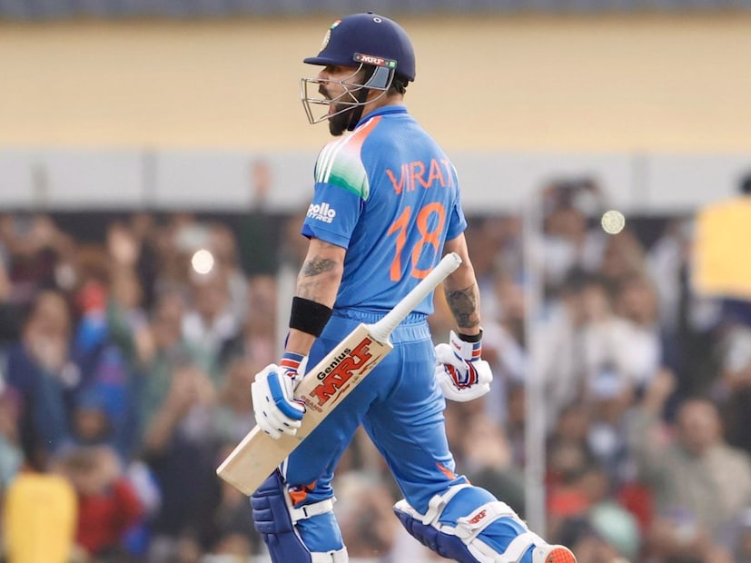 रोहित बाद झाल्यानंतर विराट कोहलीच एकटाच मैदानात होता.यावेळी त्याच्यासोबत वॉशिग्टंन सुंदर आणि केएल राहुलने फलंदाजीला होते. मात्र चांगल्या धावा झाल्या असताना देखील या खेळाडूंनी खुप हळू धावा केल्या.