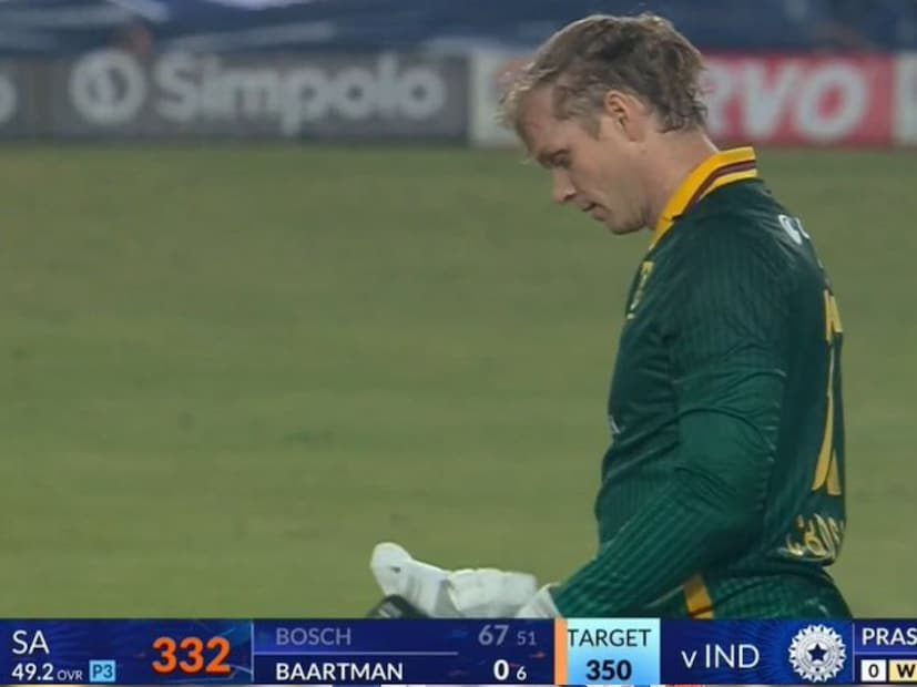 साऊथ आफ्रिकेला 6 बॉलमध्ये 18 धावा हव्या होत्या.ज्याप्रमाणे कॉर्बिन बॉश खेळत होता ते पाहता तो आफ्रिकेला मॅच जिंकून देईल असे वाटत होते. पण मोठा शॉर्ट खेळताना तो बाद झाला आणि आफ्रिकेने ही मॅच गमावली. 