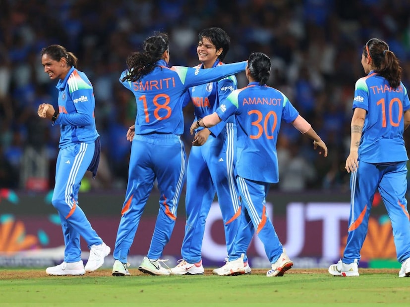 खरं तर वर्ल्ड कपची फायनल जिंकणाऱ्या भारतीय संघाला  तब्बल 4.48 दशलक्ष डॉलर्स (अंदाजे 40 कोटी) मिळणार आहेत. ही रक्कम ऑस्ट्रेलियाच्या 2022 च्या बक्षीस रकमेपेक्षा 239 टक्के जास्त आहे.