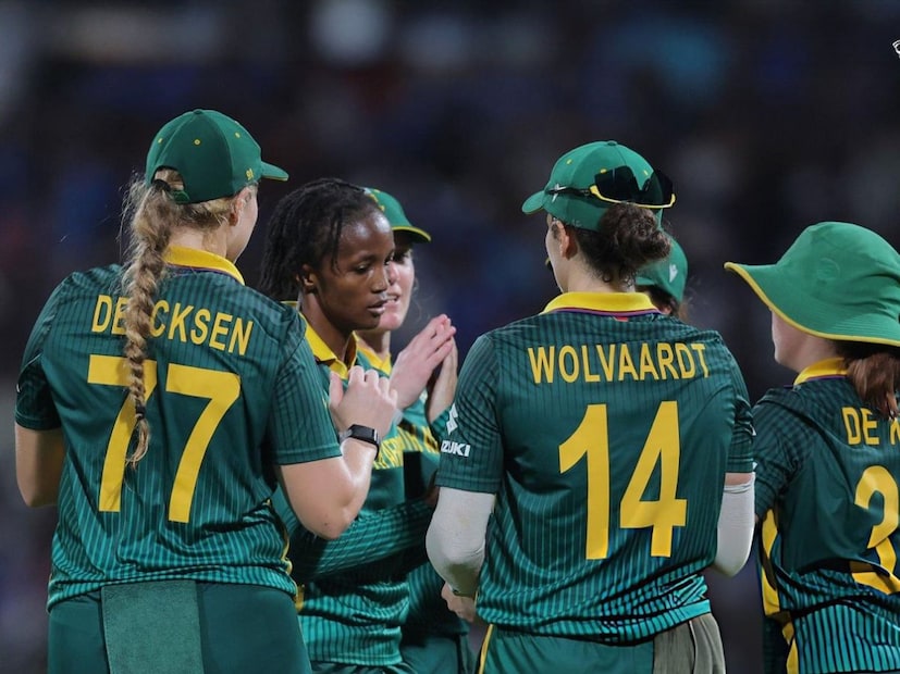 वर्ल्ड कपमध्ये उपविजेत्या ठरलेल्या साऊथ आफ्रिकेला 2.24 दशलक्ष डॉलर्स (अंदाजे 20 कोटी) मिळतील. ही रक्कम इंग्लंडच्या 2022 च्या बक्षीस रकमेपेक्षा 273 टक्के जास्त आहे.