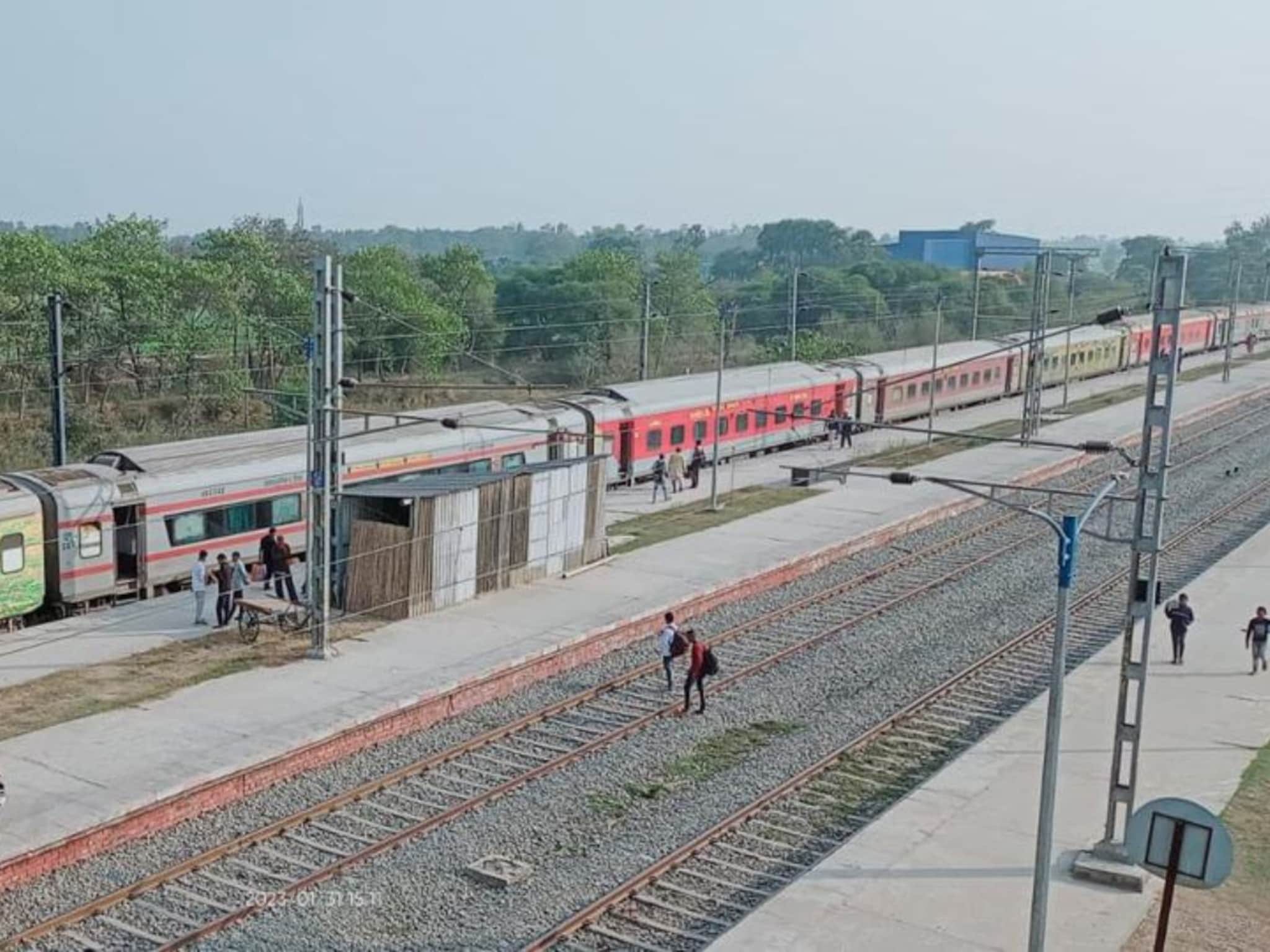 आचारसंहितेच्या काही तास आधी GR, महाराष्ट्रातल्या शहराचं नाव बदललं, बाळासाहेबांची 40 वर्षांपूर्वीची मागणी मान्य!