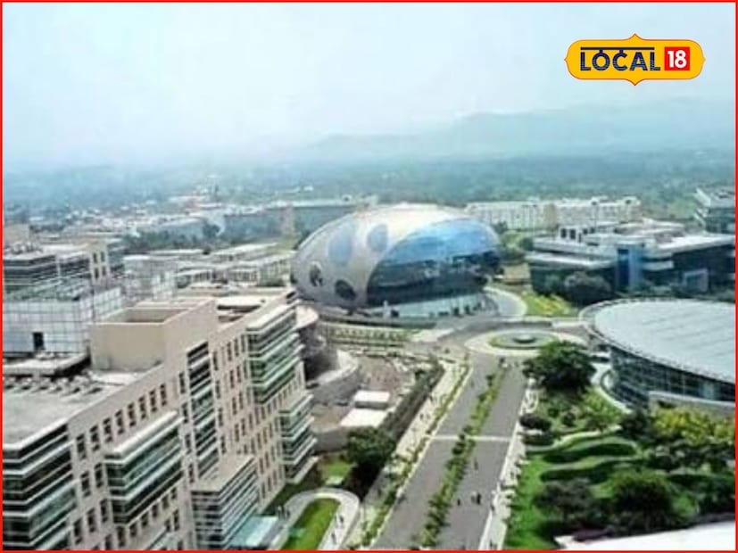 याबाबतची कार्यवाही करत सोलापुरातील जलसंपदा विभागाच्या मालकीची 50 एकर जागा जवळपास निश्चित करण्यात आली आहे. ही जागा आयटी पार्कसाठी महाराष्ट्र राज्य औद्योगिक विकास महामंडळाकडे सुपूर्द करण्यात आली आहे. तसेच सुविधांसाठी राज्य सरकारला 38 कोटी रुपयांचा खर्चाचा प्रस्ताव देखील सादर केला आहे. 