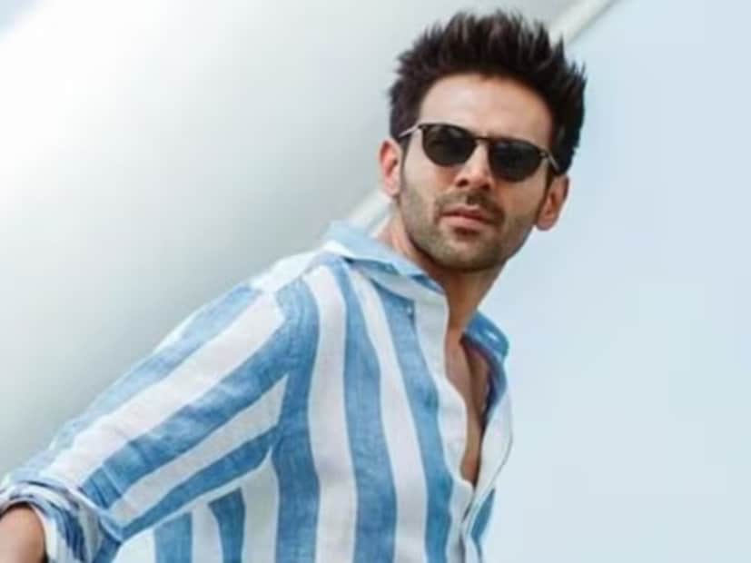  कार्तिक आर्यन एका मुलाखतीत म्हणाला होता,"अभिनयक्षेत्रात करिअर करण्याचं माझं स्वप्न होतं. या माझ्या स्वप्नाबद्दल मी आई-बाबांना सांगितलं नव्हतं. कारण कदाचित त्यांनी मला पाठिंबा दिला नसता. कुटुंबियांना वाटायचं की मी मुंबईत शिक्षण घेतोय, पण प्रत्यक्षात मी अभिनेता बनण्यासाठी संघर्ष करत होतो".