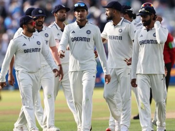 karun nair hits century