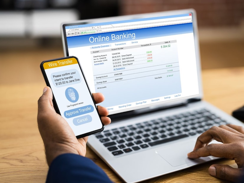 आणीबाणीच्या वेळी (Emergency) खर्चाचे व्यवस्थापन करण्यासाठी ओवरड्राफ्टचा पर्याय अत्यंत उपयुक्त ठरू शकतो. पण या सुविधेसाठी तुम्हाला थोडे व्याज भरावे लागते.