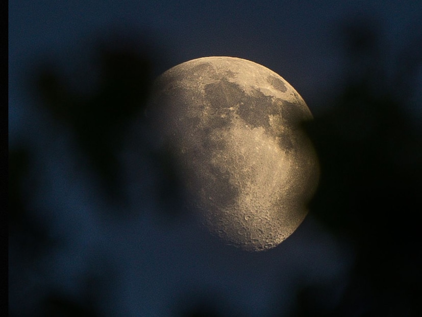 म्हणूनच चंद्र पृथ्वीला सर्वात जवळ दिसण्याचं स्थान हिमालयात नसून इक्वाडोरमध्ये आहे.