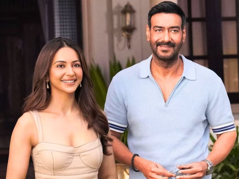  थिएटरमध्ये प्रदर्शित झालेली ही एक रोमँटिक कॉमेडी फिल्म आहे. हा सिनेमा प्रेक्षकांचे लक्ष वेधून घेत आहे. ही फिल्म एका सुपरहिट चित्रपटाचा सिक्वेल आहे. दिग्दर्शकाने नाती, संघर्ष आणि कुटुंबामध्ये घडणारे छोटे-छोटे मजेदार क्षण अतिशय सुंदररीत्या प्रेक्षकांसमोर मांडले आहेत. चित्रपटाची गती सुरुवातीपासूनच चांगली राहते आणि मध्ये-मध्ये काही असे सीन येतात जे प्रेक्षकांना जबरदस्त हसू आणि भावना दोन्हींचा अनुभव देतात.