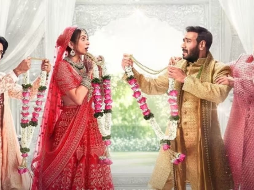  'दे दे प्यार दे 2' या चित्रपटाची निर्मिती 80 कोटी रुपयांच्या बजेटमध्ये करण्यात आली आहे. या चित्रपटाने पहिल्या दिवशी बॉक्स ऑफिसवर 8.75 कोटींची कमाई केली होती आणि रिलीजच्या पहिल्याच दिवशी या सिनेमाने या वर्षी रिलीज झालेल्या अनेक बिग बजेट चित्रपटांचा रेकॉर्ड ब्रेक केला. दुसऱ्या दिवशी चित्रपटाने आणखी जोरदार कमाई करत पहिल्या दिवसापेक्षा 4.25 कोटी जास्त कमावून सर्वांना आश्चर्यचकित केले. सॅकनिल्कच्या रिपोर्टनुसार, चित्रपटाने दुसऱ्या दिवशी 12.25 कोटी रुपये कमावले. ज्यामुळे चित्रपटाची एकूण कमाई 21 कोटी झाली आहे.