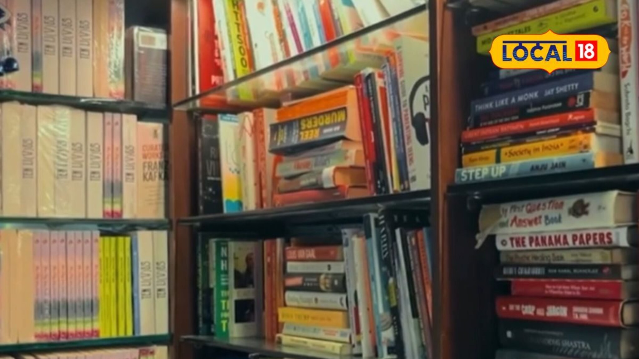 24 वर्षाच्या तरुणाची कमाल, 4 हजार पुस्तकांसह सुरू केला अनोखा बुक कॅफे, काय आहे खास?