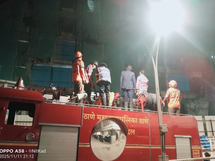 त्यानंतर स्थानिकांनी घटनेची माहिती पोलिसांना आणि अग्निशमन दलाला दिली. अग्निशमन दलाच्या जवानांनी घटनास्थळी धाव घेतली. आणि आग आटोक्यात आणलली. 