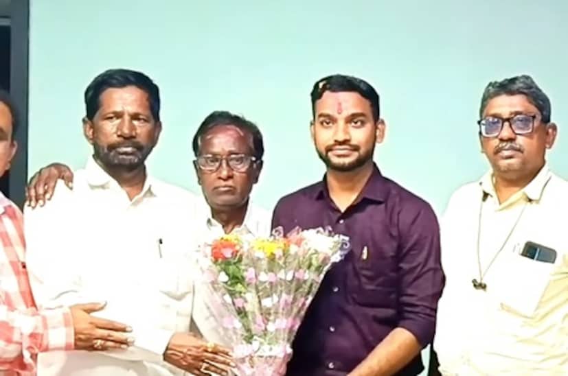 ओमकेश म्हणतात की, इथे श्रीमंत, गरीब, तोंडाच चांदीचे चमचे घेऊन आलेले या कोणाचाच टिकावं लागत नाही, जो प्रामाणिकपणे कष्ट करतो त्याचा टिकाव या स्पर्धेत लागतो. आयुष्यातली सर्वात महत्त्वाची उमेदिची वर्ष तुम्ही पणाला लावत असता. त्यामुळे त्यात हार न मानता आणि ध्येय पक्क ठेवून मेहनत घेत राहायचं असतं. 