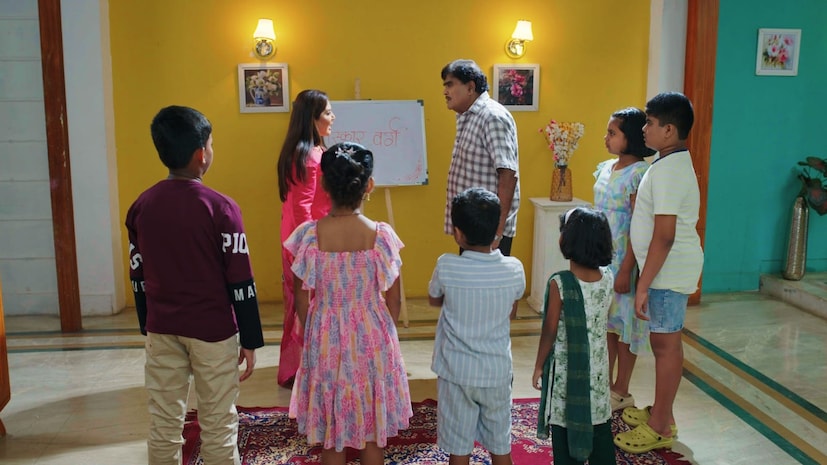 अशोक सराफ आणि निवेदिता यांनी त्यांच्या हसऱ्या केमिस्ट्रीपासून ते भावनिक प्रसंगांपर्यं प्रत्येक वेळेस हृदयाला भिडणारे क्षण प्रेक्षाकंना दिले आहेत.  त्यांचं हे सुंदर नातं पुन्हा एकदा 'अशोक मा.मा.' या मालिकेमधून छोट्या पडद्यावर खुलणार आहे. अशोक सराफ आणि निवेदिता सराफ पहिल्यांदाच एकत्र एकाच मालिकेत दिसणार आहेत. 